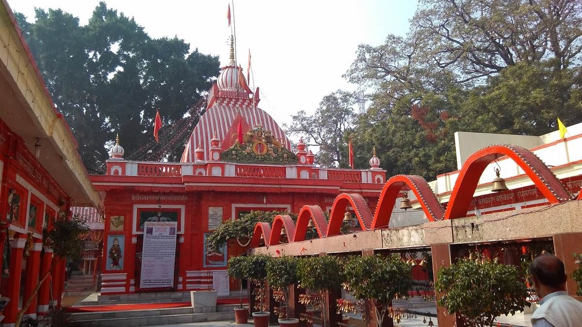 https://www.jagranimages.com/images/newimg/27052025/27_05_2025-aliganj_hanuman_dainik_jagran_23947784.jpg
