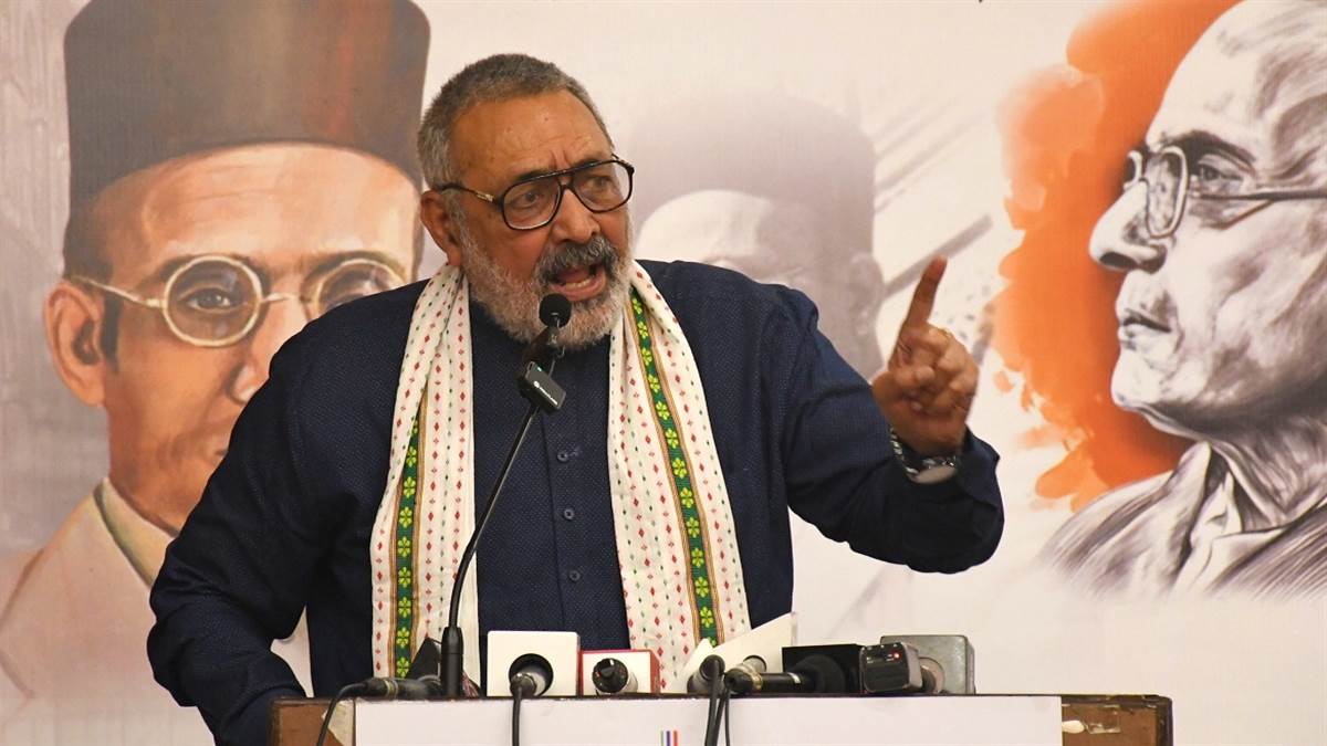 ncr giriraj singh slams rahul gandhi over savarkar remarks