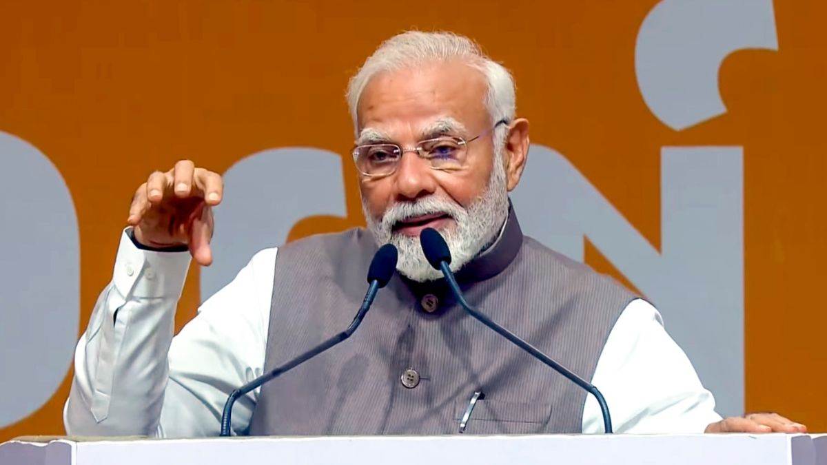 https://www.jagranimages.com/images/newimg/27052025/27_05_2025-pm_modi_gujarat_pics_23948002_12726455.jpg