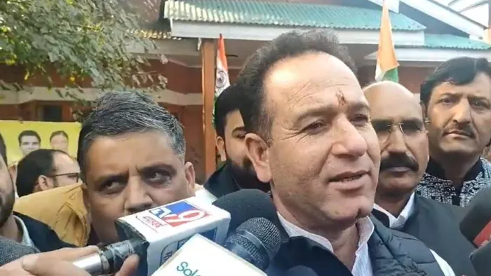 केंद्र सरकार ने शुरू की जम्मू-कश्मीर में अतिरिक्त बंकर बनाने की कार्रवाई: सुनील शर्मा