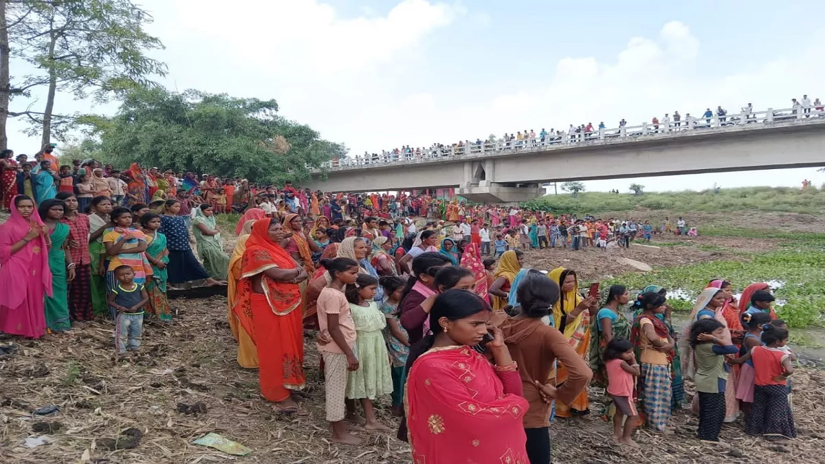 समस्‍तीपुर के  हसनपुर में पोखर में डूबने से तीन बच्चियों की मौत