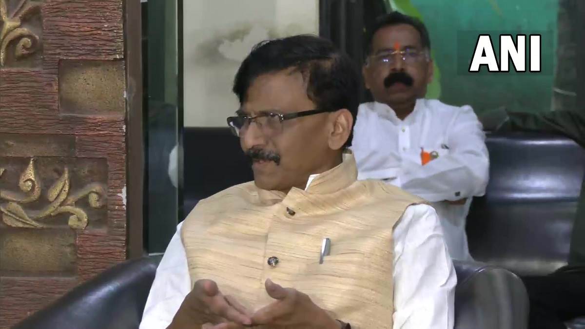 Maharashtra Political Crisis: शिवसेना नेता संजय राउत ने बागी विधायकों को 'जिंदा लाश' कहने के बयान पर दी सफाई, कहा- जिसका जमीर मर गया हो उसे और क्या कहें