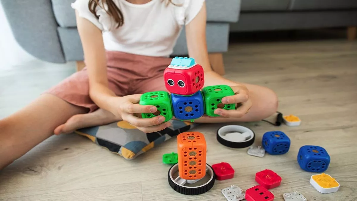 इन Educational Toys के साथ अब खेलते हुए होगी स्कूल में एडमिशन की तैयारी