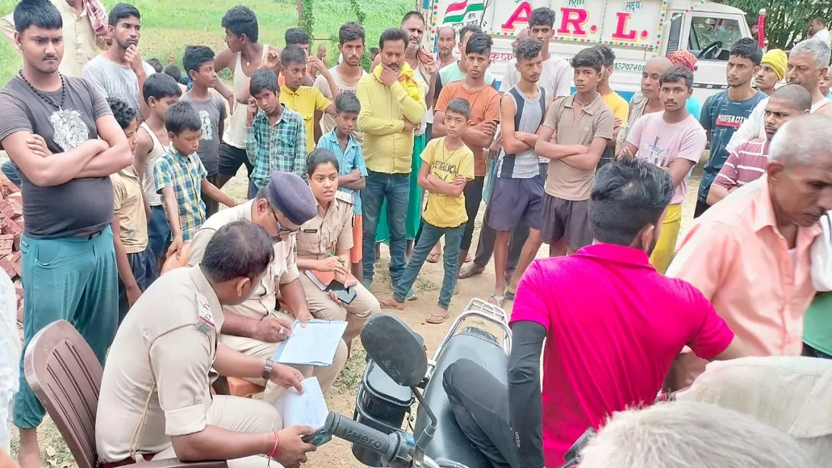 Rohtas Crime: रोहतास में अपराध पर नहीं लग रही लगाम, घर के बाहर सो रहे 90 साल के किसान की गोली मारकर हत्या