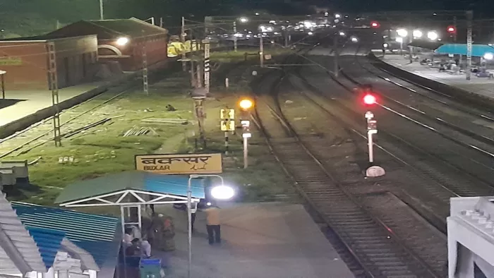 अब बिहार में घट जाएगी ट्रेनों में भीड़ (जागरण)