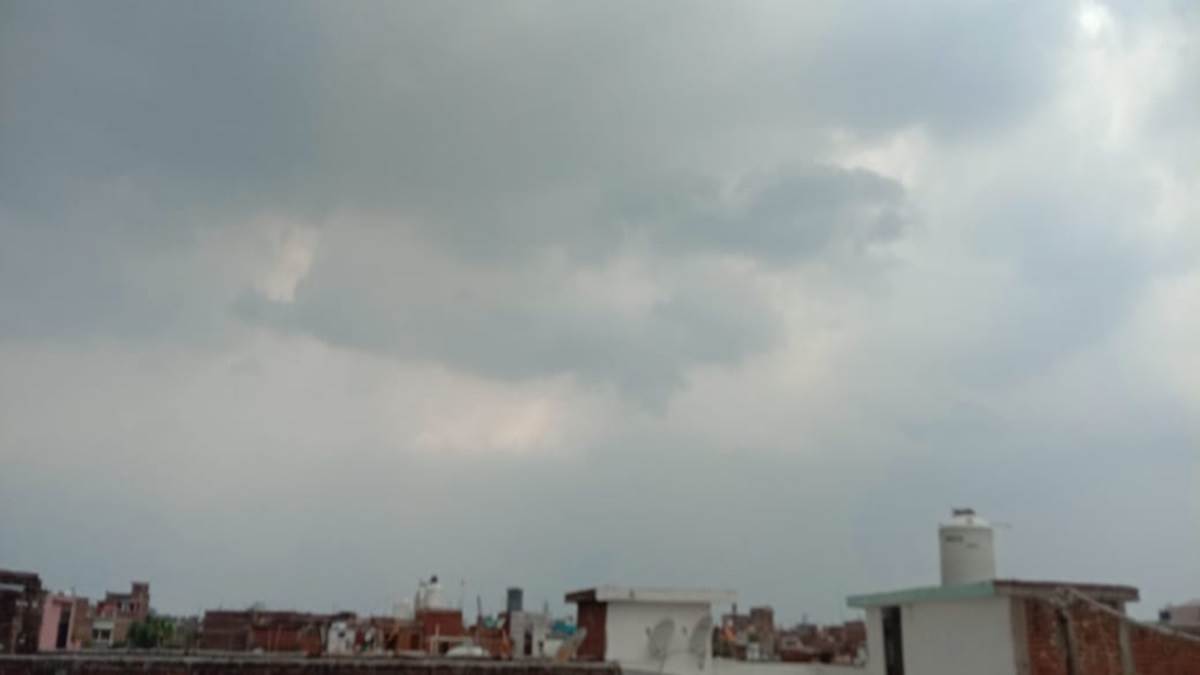 https://www.jagranimages.com/images/newimg/27062024/27_06_2024-rain_in_buxar_23747682_16530714.jpg