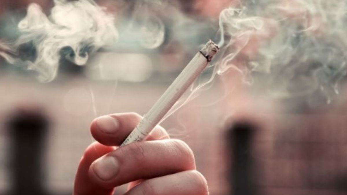 https://www.jagranimages.com/images/newimg/27062024/27_06_2024-smoking_23747510.jpg