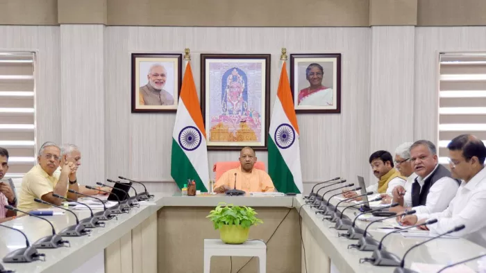 लखनऊ के गोमती नगर में पार्क के मेकओवर की प्रक्रिया शुरू।