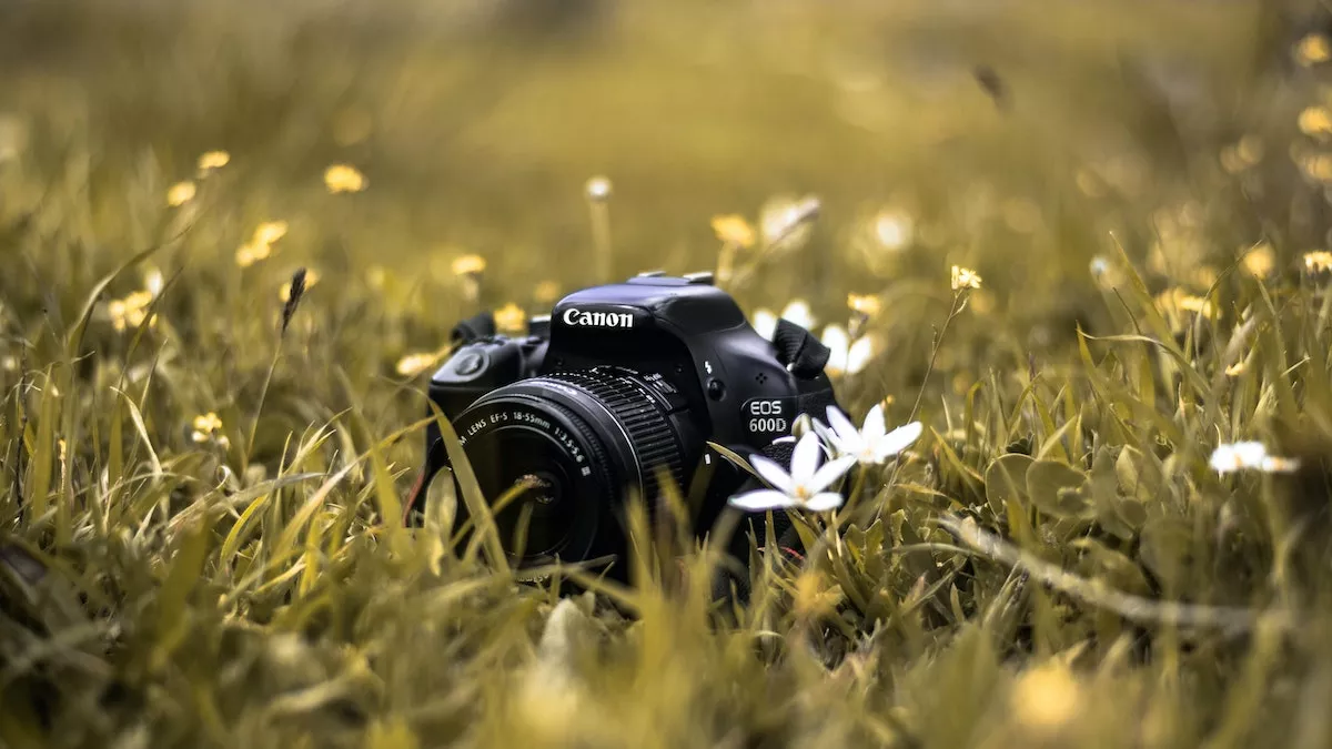 dslr camera ka price kya hai