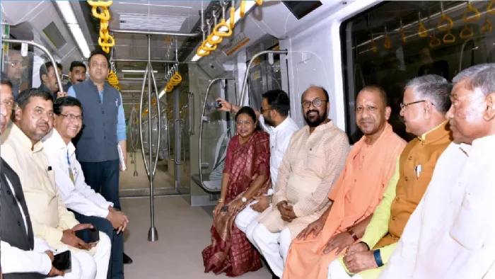 Agra Metro: सीएम योगी ने बदला जामा मस्जिद मेट्रो स्टेशन का नाम