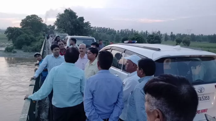 दो दिन से हरिद्वार जिले के दौरे पर थे गन्ना आयुक्त, तीनों जोन का किया निरीक्षण
