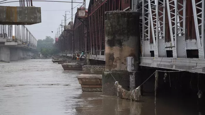 दिल्ली में फिर से खतरे के निशान के ऊपर यमुना का जलस्तर