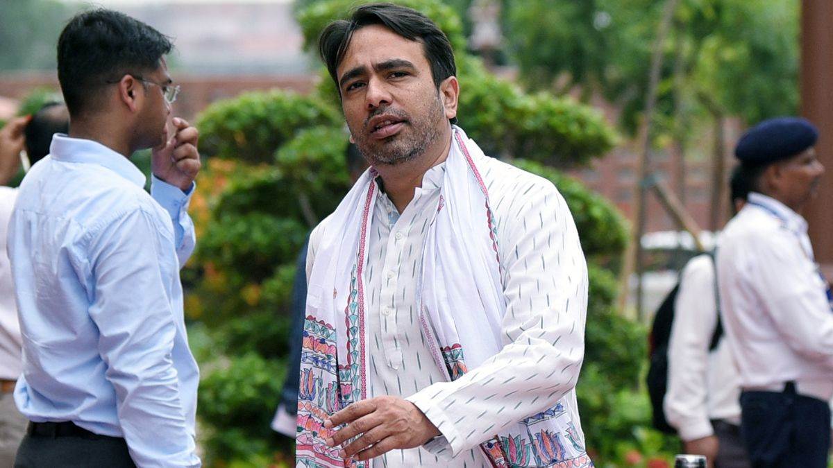 https://www.jagranimages.com/images/newimg/27072024/27_07_2024-jayant_chaudhary_23766997.jpg