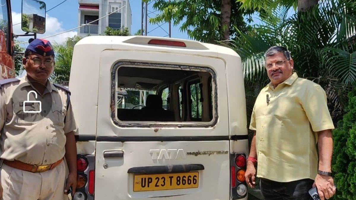 condemned van transporting children jyotibaphoole nagar news school recognition under threat