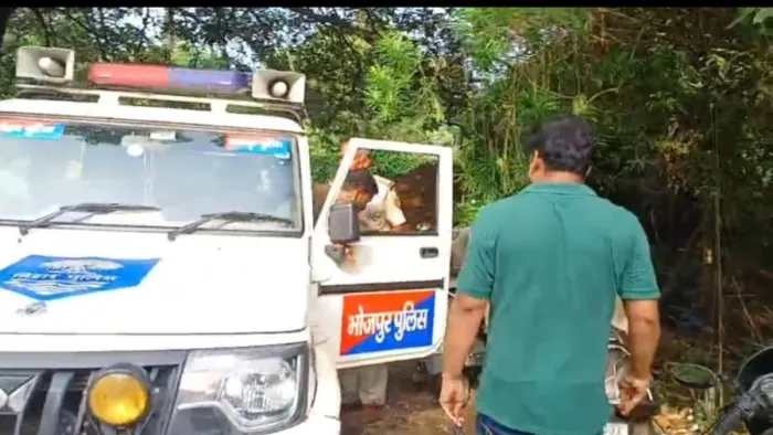 जेल में बंद शिक्षक चंदन कुमार को प्रधानाध्यापक पद पर नियुक्ति पत्र दिया गया। फाइल फोटो
