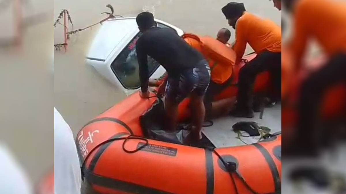 car found after 22 hours after it fell into the canal army jawan and his wife died