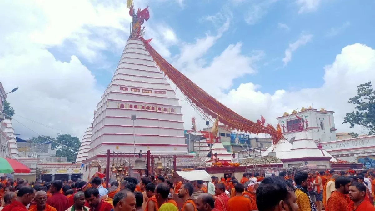 बासुकीनाथ मंदिर में तीसरी सोमवारी को लेकर प्रशासन अलर्ट, चप्पे-चप्पे पर पुलिस बल की तैनात