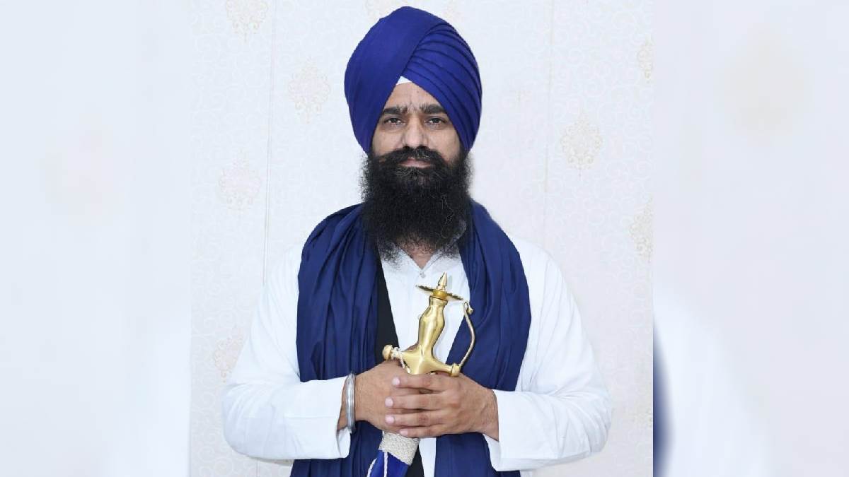 kirpan controversy sikh candidate denied entry in rajasthan court exam