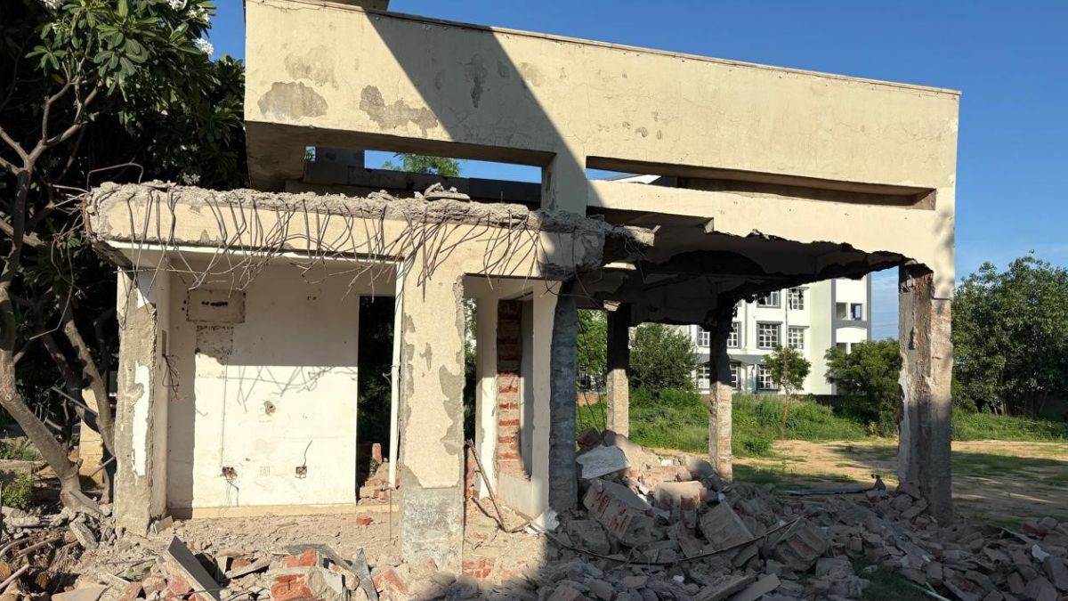ncr rewari news rwa office demolished residents protest builders actions