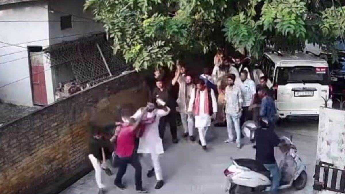 https://www.jagranimages.com/images/newimg/27072025/27_07_2025-sapa_neta_pitai_23995757.jpg