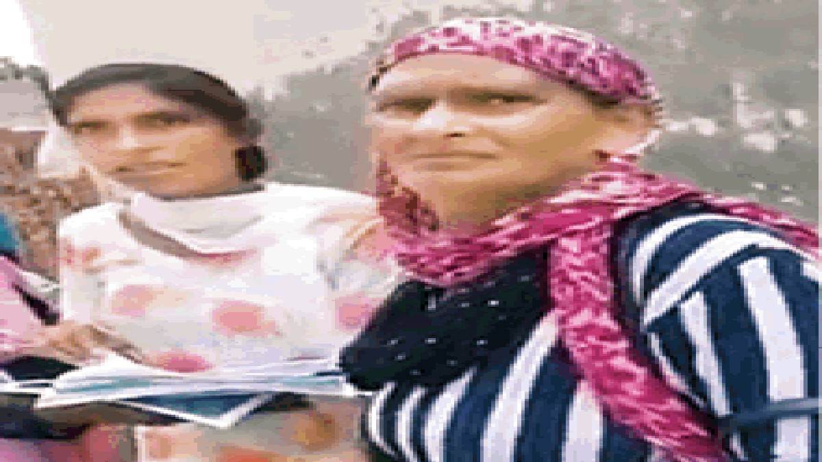 Video of inciting conversion in Moga goes viral Punjab Crime - Conversion  in Punjab : मोगा में मतांतरण के लिए उकसाने का वीडियो वायरल, लोग बोले- कानून  बनाए सरकार