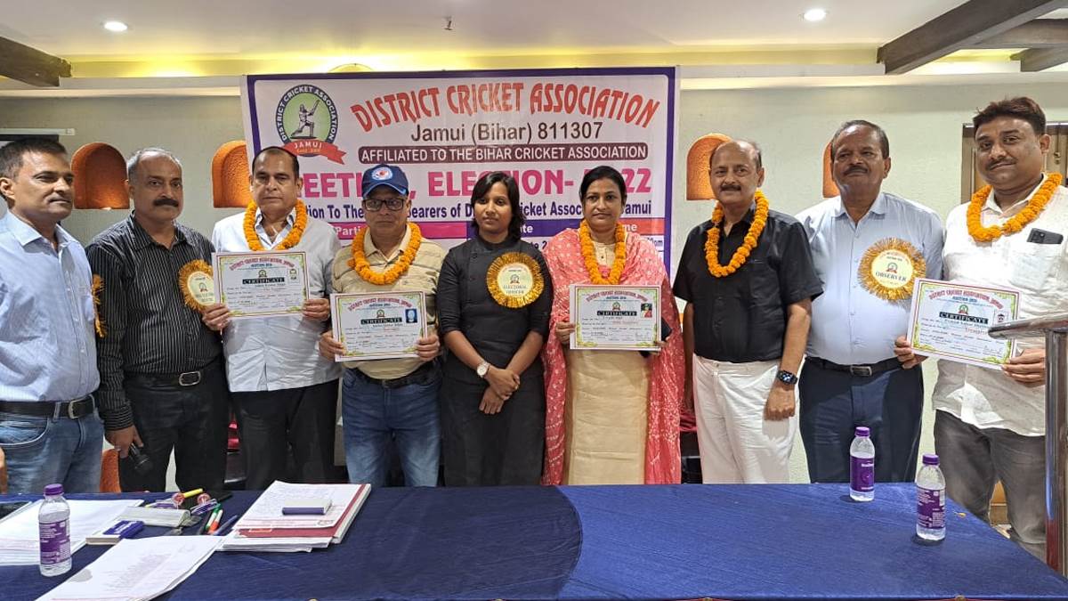 https://www.jagranimages.com/images/newimg/27082022/27_08_2022-jamui_cricket_association3_23019195.jpg