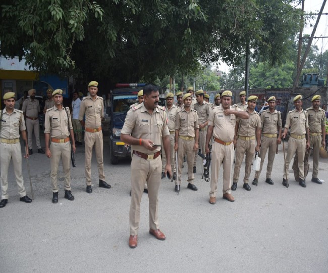 Rampur News: Azam Khan के समर्थन में सपाइयों को प्रशासन ने नहीं करने ...