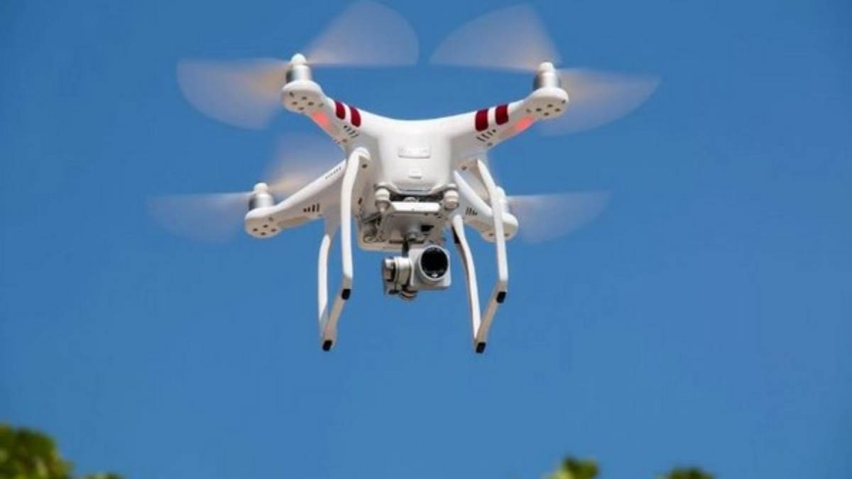 https://www.jagranimages.com/images/newimg/27082023/27_08_2023-drone_russia_1_23513935.jpg