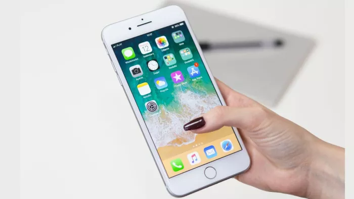 iPhone नहीं कर रहा ठीक से काम, मेमोरी, हीटिंग और नेटवर्क की आ रही परेशानी