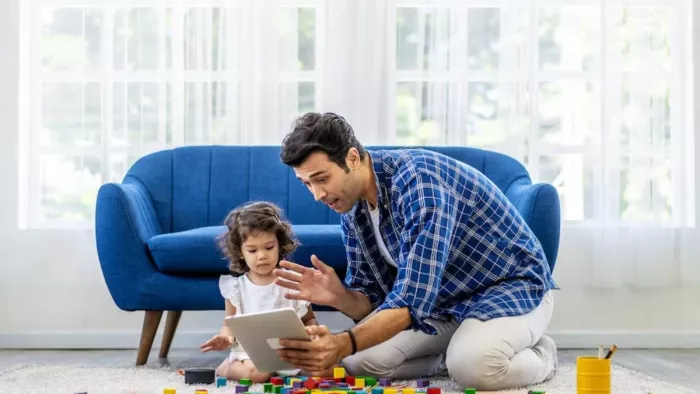 Parenting Tips: अपने बच्चों से भूलकर भी न कहें ये बातें