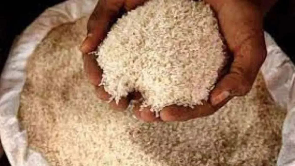 सरकार ने 1200 डॉलर प्रति टन से कम के बासमती चावल के निर्यात पर लगाई रोक, वाणिज्य मंत्रालय ने जारी किया आदेश