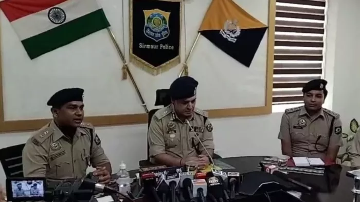 हिमाचल DGP बोले- आपदा में सिरमौर पुलिस ने किया बेहतरीन काम, फोटो जागरण