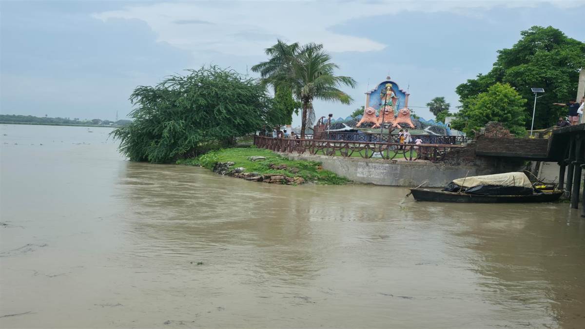 https://www.jagranimages.com/images/newimg/27082025/27_08_2025-27mau_40_27082025_251.jpg