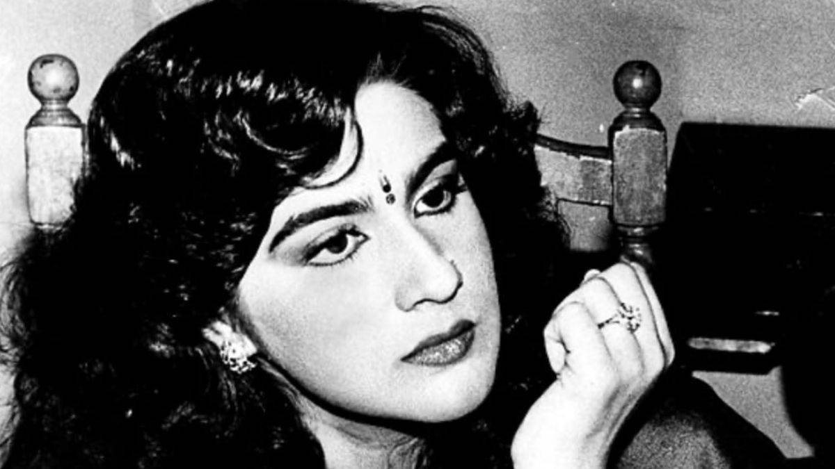 https://www.jagranimages.com/images/newimg/27082025/27_08_2025-amrita_singh_love_24026714.jpg
