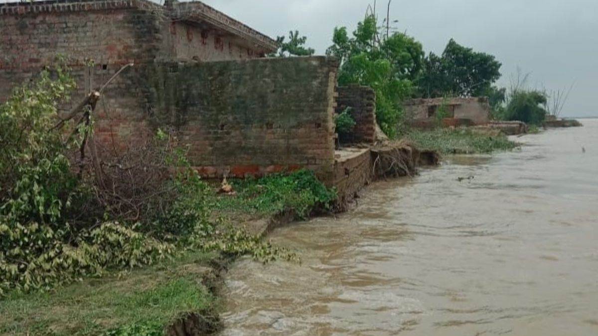 https://www.jagranimages.com/images/newimg/27082025/27_08_2025-bahraich_flood_news_24026831.jpg