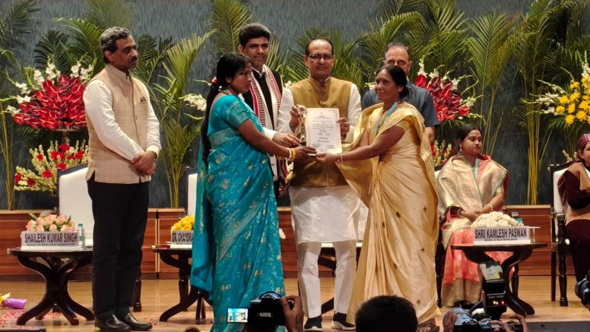 https://www.jagranimages.com/images/newimg/27082025/27_08_2025-begusarai_24027094.jpg