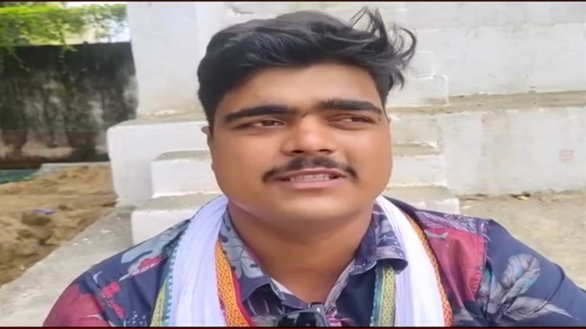https://www.jagranimages.com/images/newimg/27082025/27_08_2025-dhamki_24026836_161317888.jpg