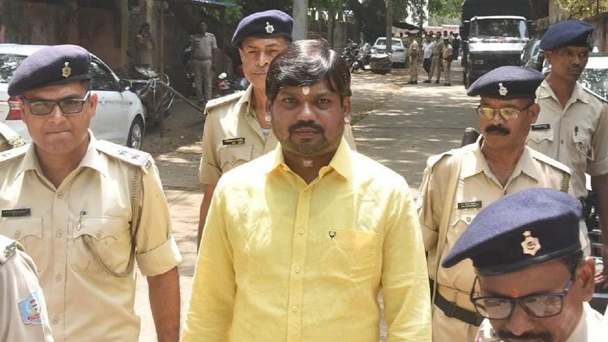 https://www.jagranimages.com/images/newimg/27082025/27_08_2025-dhanbad_news_24026559_16459282.jpg