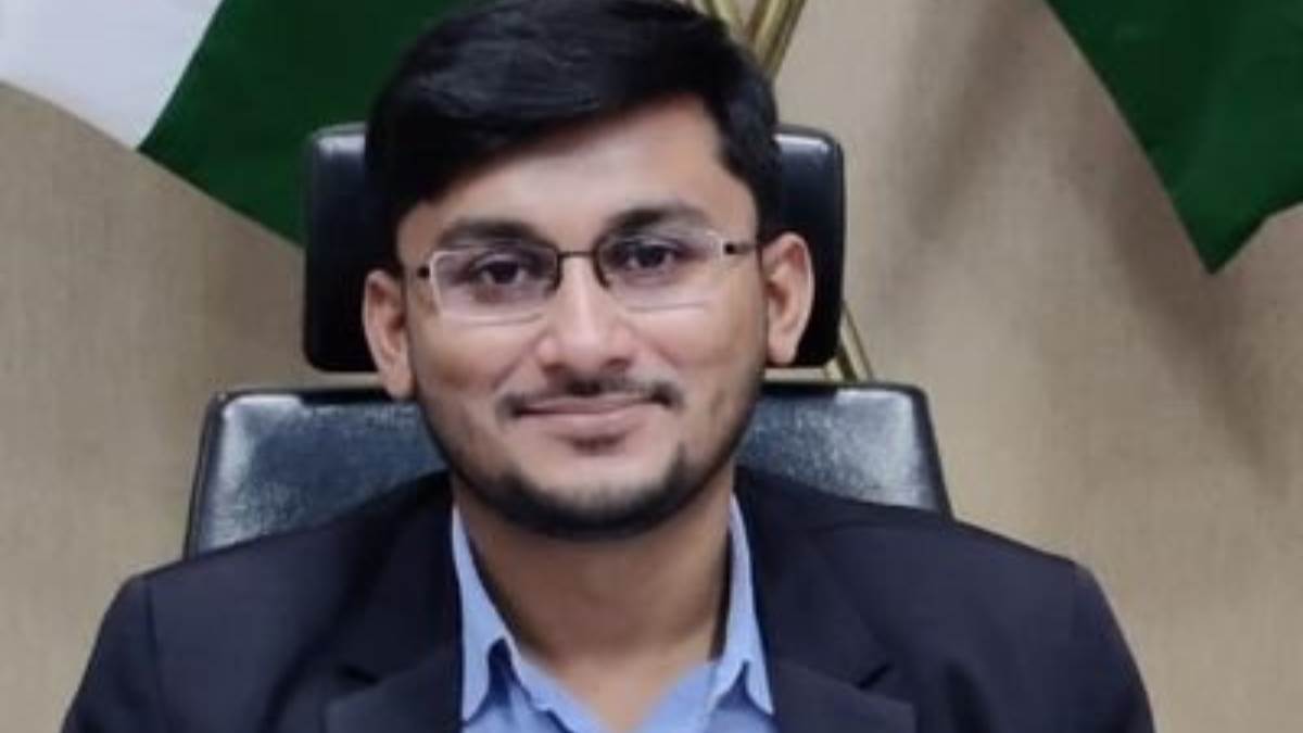 https://www.jagranimages.com/images/newimg/27082025/27_08_2025-dm_subrat_24026641.jpg