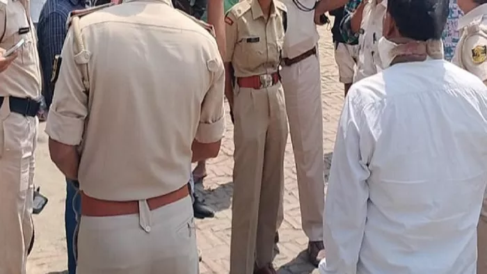 नवादा में दंपती के साथ क्रूरता से पति की मौत