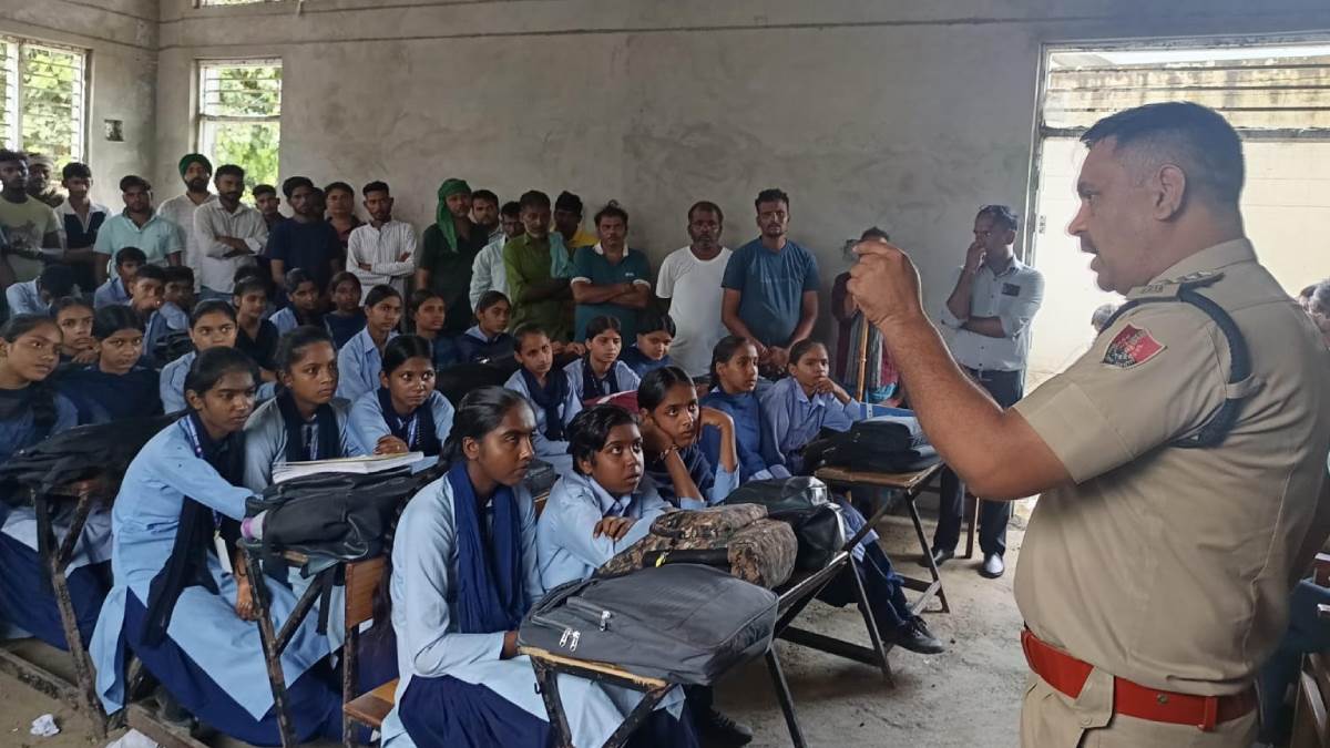 https://www.jagranimages.com/images/newimg/27082025/27_08_2025-police_news_2_24026260.jpg
