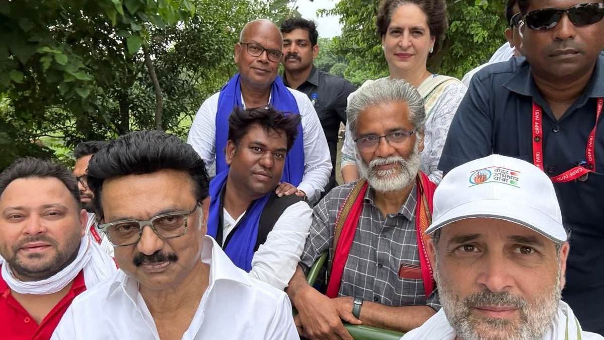 https://www.jagranimages.com/images/newimg/27082025/27_08_2025-rahul_mukesh_24026895.jpg