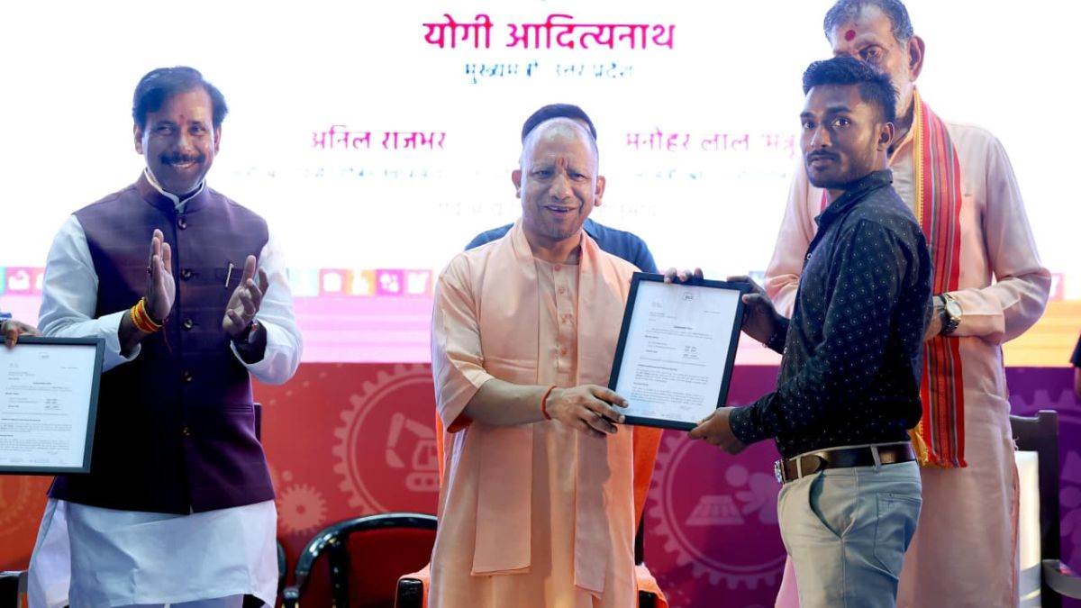 https://www.jagranimages.com/images/newimg/27082025/27_08_2025-rozgar_mela_dainik_jagran__24026788.jpg