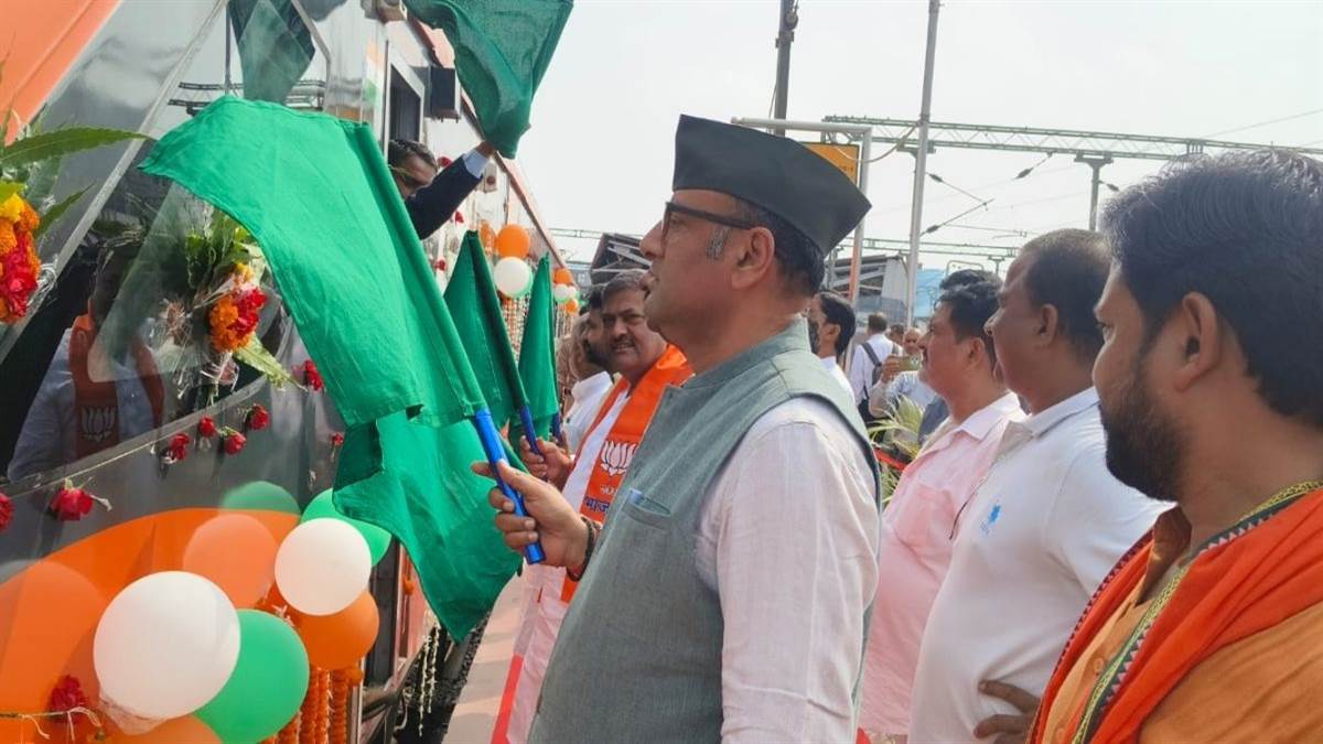 https://www.jagranimages.com/images/newimg/27082025/27_08_2025-vande_bharat_24026699.jpg