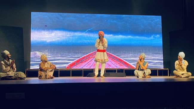 the heroic saga of guru teg bahadur came alive on stage