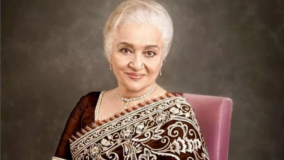 Photo Credit From Asha Parekh Fan Page