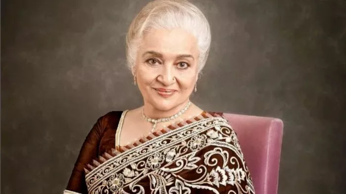 Photo Credit From Asha Parekh Fan Page