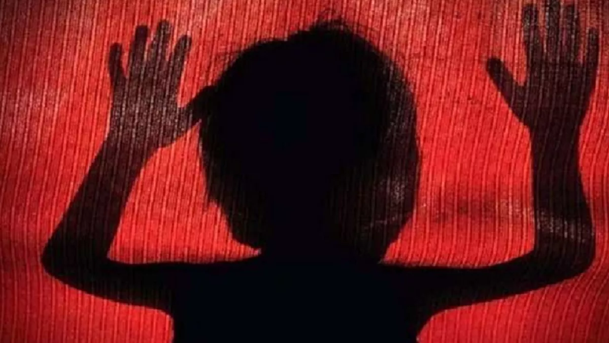 Etawah Crime News : प्रधान का बेटा बना हैवान, टाफी खिलाने के बहाने छह साल की मासूम बच्ची से की दरिंदगी