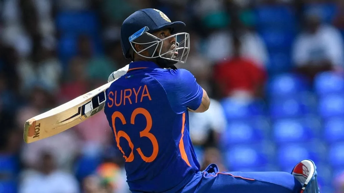 भारतीय क्रिकेट टीम के मध्यक्रम के बल्लेबाज सूर्यकुमार यादव (एपी फोटो)