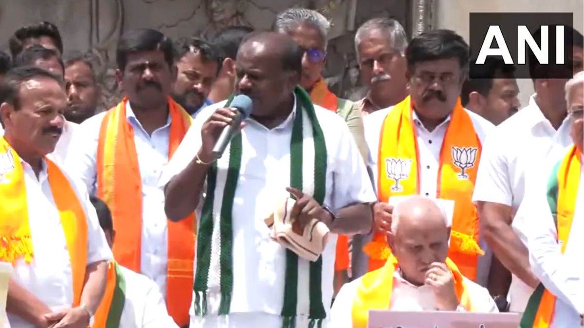 hd kumaraswamy joins bjp protest on cauvery water release